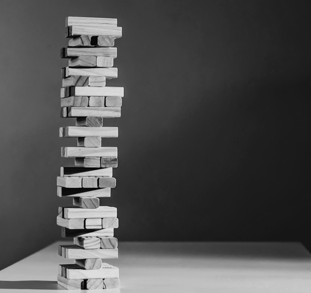 jenga gra z Czynników ludzkich w organizacji i HOP